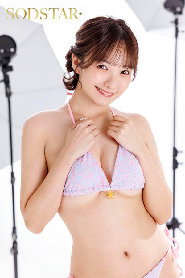 对「SOD美乳艺能人」的即刻插入!在这些地方全都要中出...