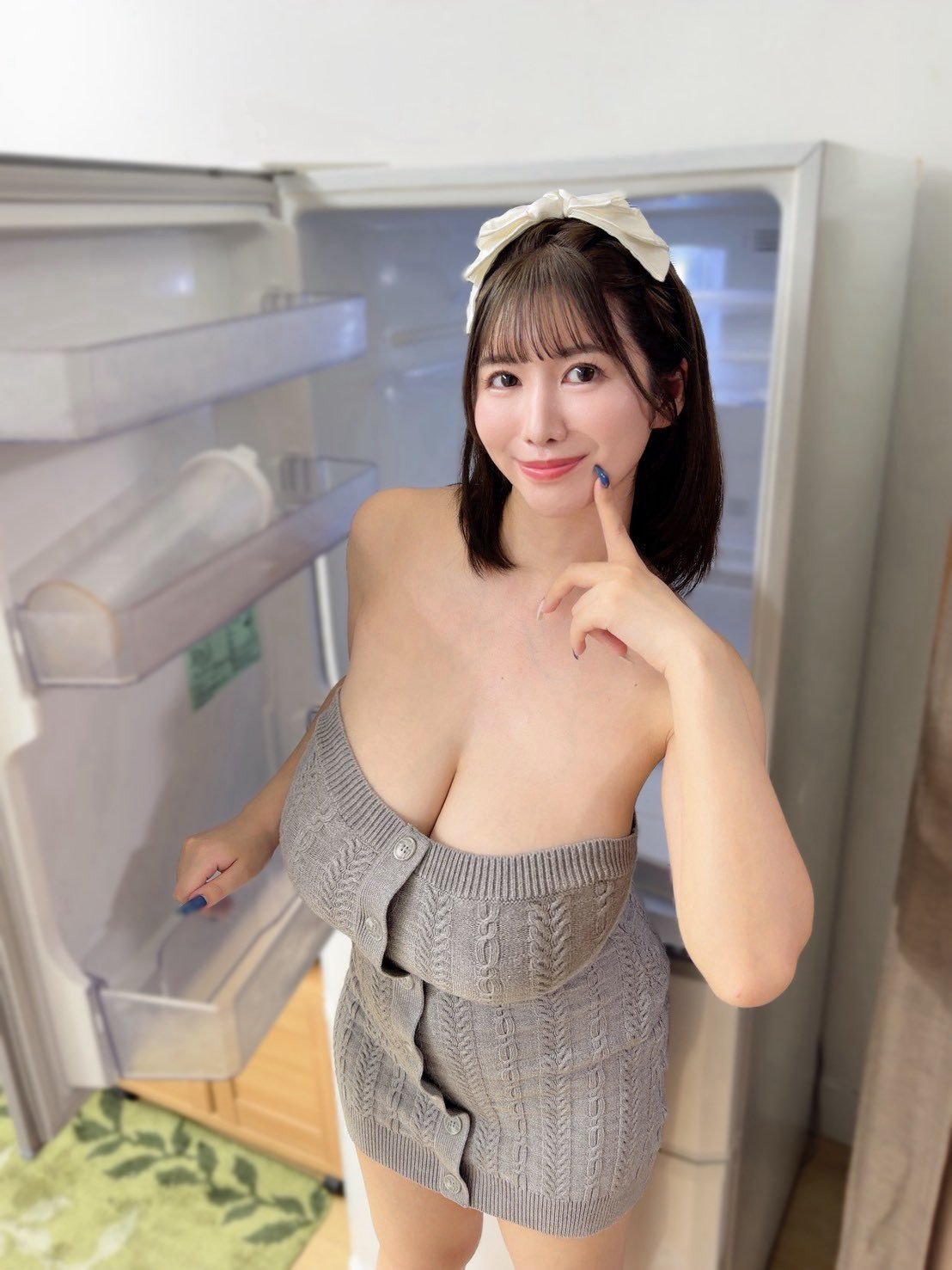 被指隆乳不忍了！木村爱心直球对决！